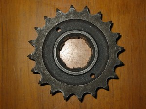 Gearbox sprocket 17 tooth Norton 69-0703 used