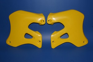 Radiator scoops pair in yellow Suzuki RM125 RM250 PS4120