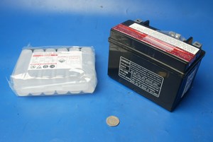 YTX9-BS Motorcycle battery new - Click Image to Close