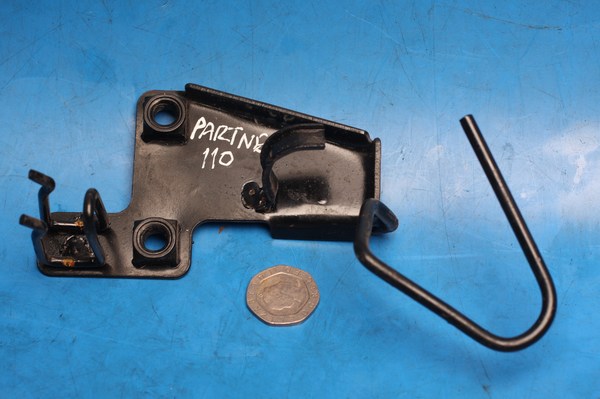 cable routing bracket frontUsed Partner110