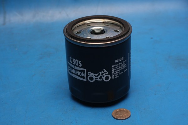 Oil filter Champion C305 equivalent to Hiflo HF551