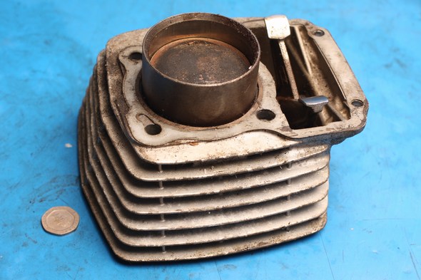 Cylinder barrel and piston Vulcan 125 used