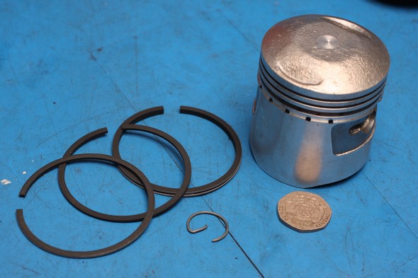 Piston, rings and one circlip new Honda C90 0.5mm oversize - Click Image to Close