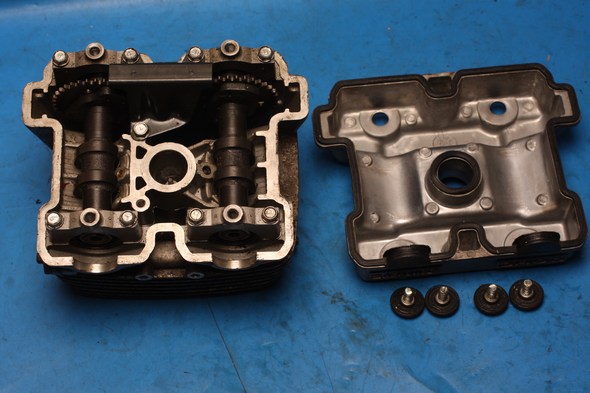 Cylinder head complete Hyosung GT125 GV125 used in black - Click Image to Close