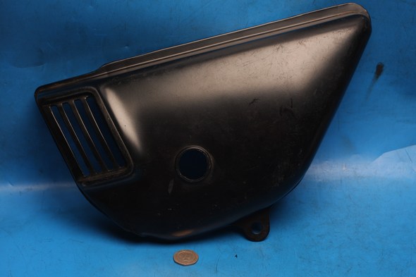 Side panel black L/H Suzuki Gt125 GT185 used - Click Image to Close