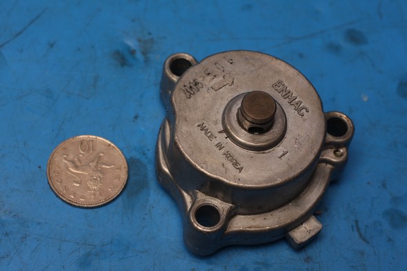 Oil pump Hyosung GT650 used - Click Image to Close