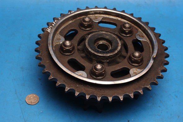 Rear sprocket and carrier Honda CB500 used - Click Image to Close