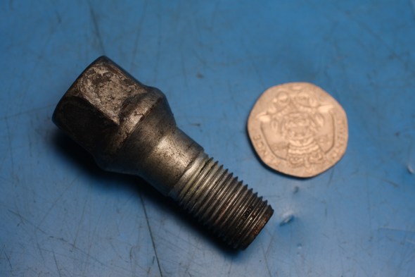 Wheel bolt used peugeot speedfight 2 50 - Click Image to Close