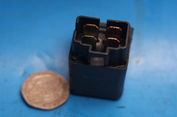 Relay 4 pin Suzuki GS500 used - Click Image to Close