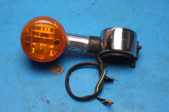 Indicator and mount left hand front Suzuki GZ125 used - Click Image to Close