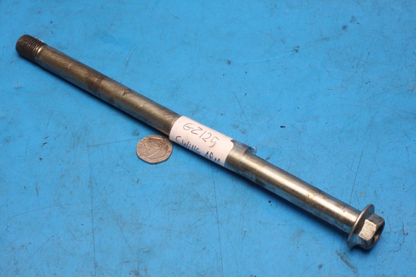 Rear swinging arm spindle Suzuki GZ125 used - Click Image to Close