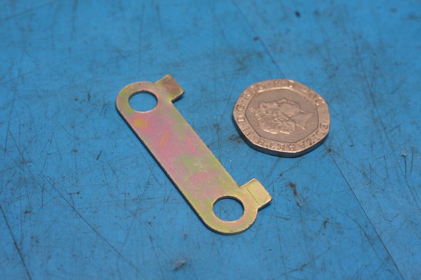 Sprocket retainer lock tab plate Genuine Keeway 17329J01F000 new - Click Image to Close
