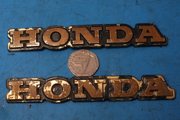 Pannier badges Honda GL1100 used - Click Image to Close
