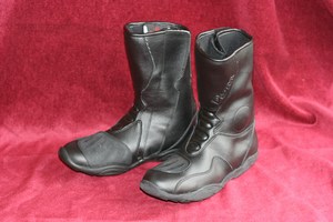 Deuce boot UK size 10 new