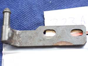Side cover mounting bracket right hand 92-1157