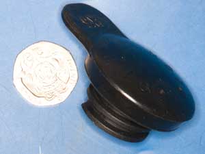 Oil filler cap to fit inside 24mm neck new malaguti 071.144.00