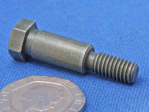 Lever mounting shoulderd bolt 16mm shoulder m6 thread 91112-I155