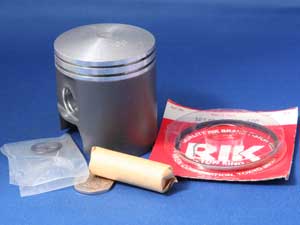 Piston kit fits early RG125 1.5 o/s new
