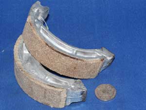 Pair of brake shoes 42000-47040-KAT