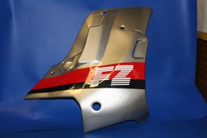 Side panel fairing lower right hand in glassfibre used