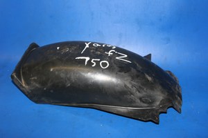 Rear mudguard front section FZ750