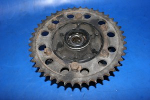 Rear sprocket complete with cush drive Fz 750
