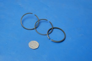 Piston rings oversize 0.75mm Suzuki CS50 - Click Image to Close
