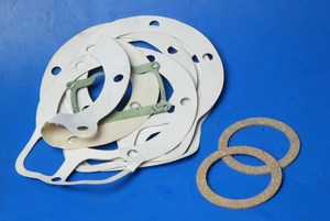 Assorted gaskets - Click Image to Close