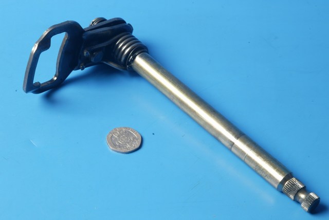 gear selector shaft complete New Sym XS125