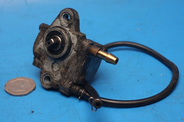 Two-stroke oil pump Peugeot Vivacity 50 used - Click Image to Close