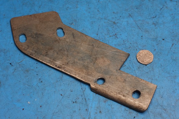 Unidentified bracket / mount plate Norton used