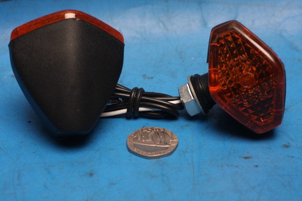 Universal pair mini Indicator dimond amber lens stem InduniambrD - Click Image to Close