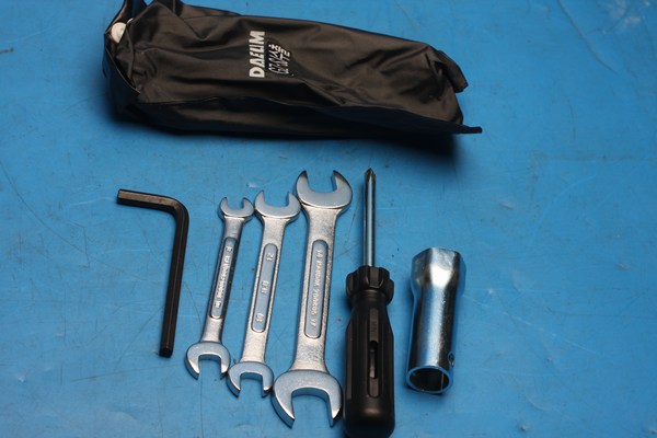 Genuine Daelim GZ50G tool kit complete 89010SE55020EU