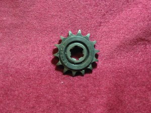 Front drive / gearbox sprocket 14 tooth 23401-I179-0000