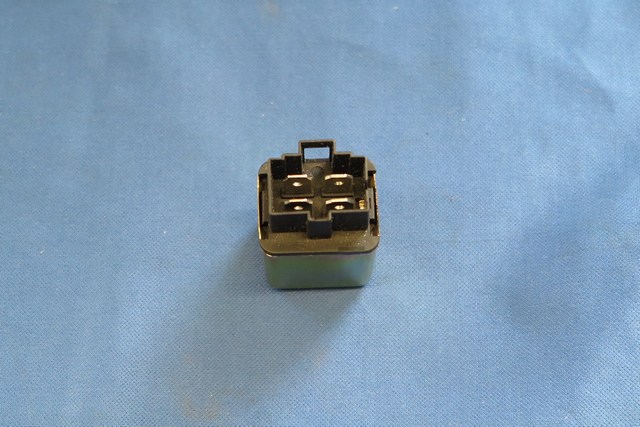 (image for) Starter Relay Suzuki LTZ50 LT80 12v 30A
