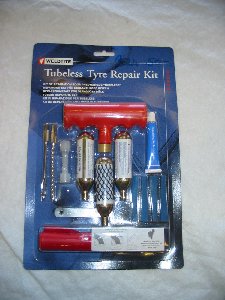 Tubeless tyre repair kit